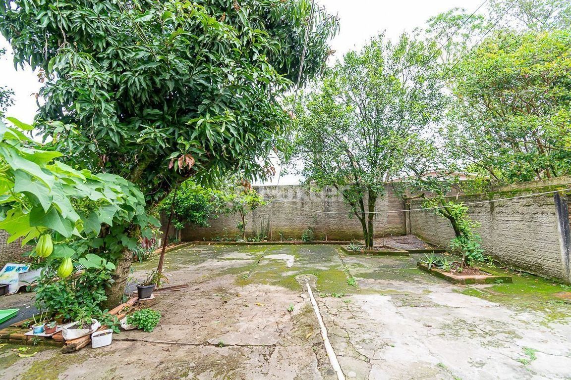 casa sobrado para comprar em Maria de Medeiros, 205 - foto 24