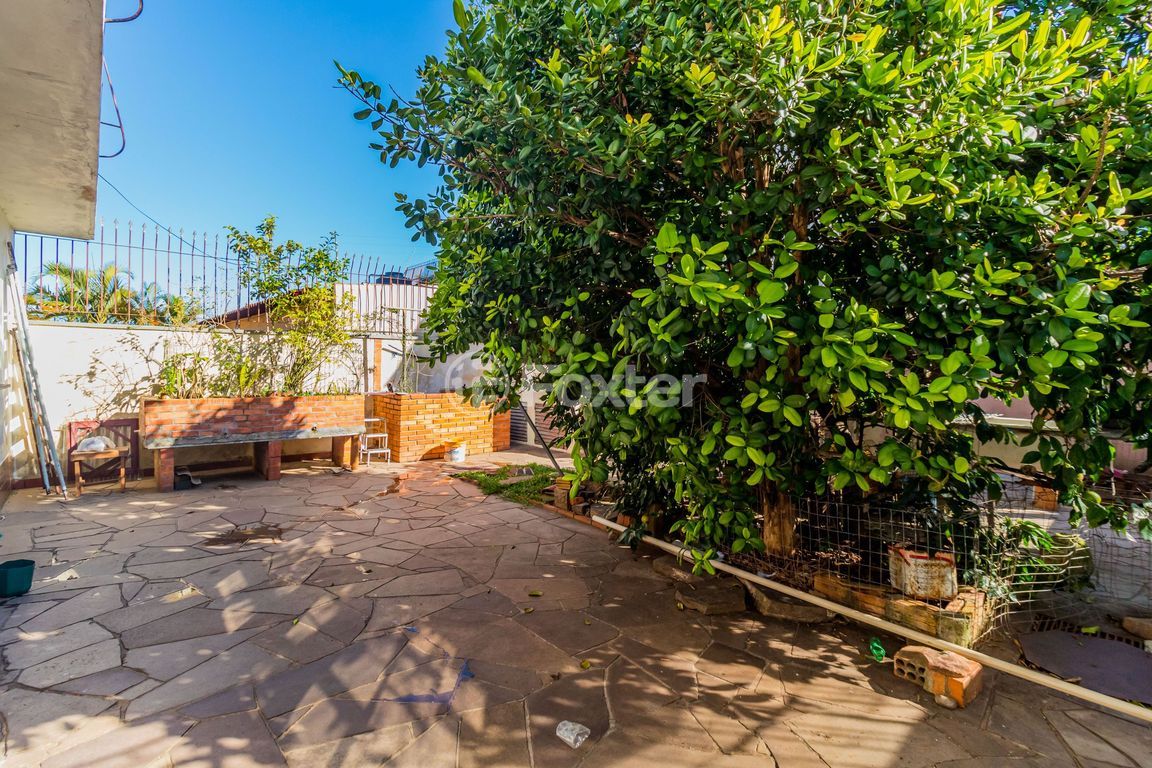 casa sobrado para comprar em Delmar Rocha Barbosa, 792 - foto 38