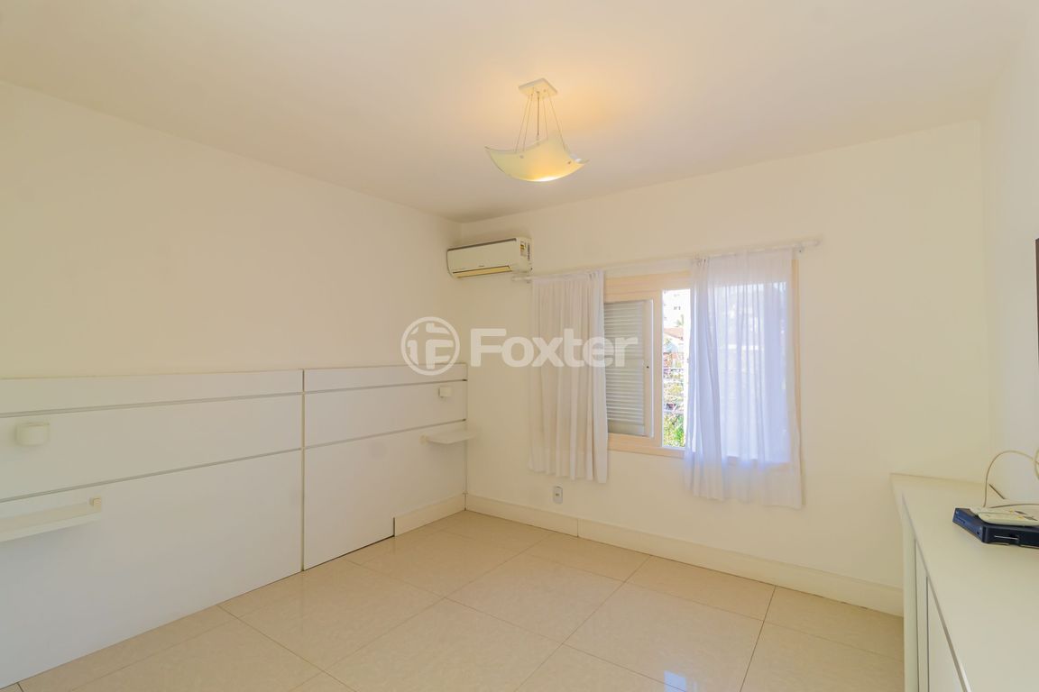 casa sobrado para comprar em Doutor Armando Barbedo, 1200 - foto 33