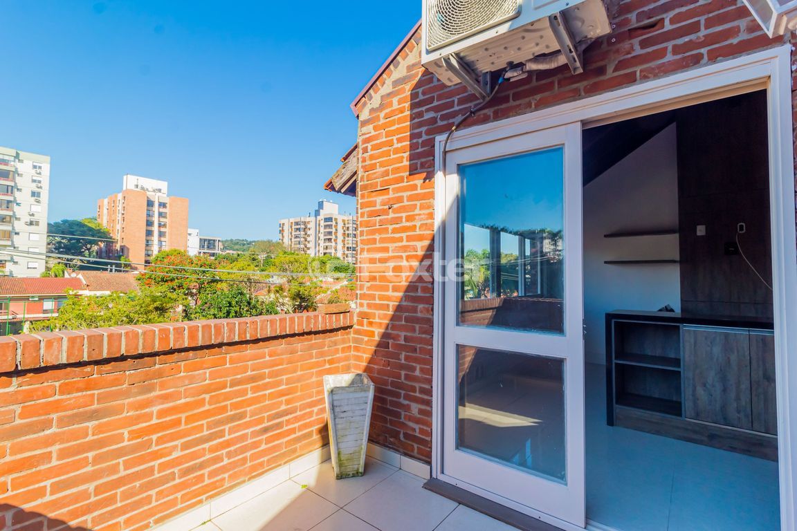 casa sobrado para comprar em Doutor Armando Barbedo, 1200 - foto 58