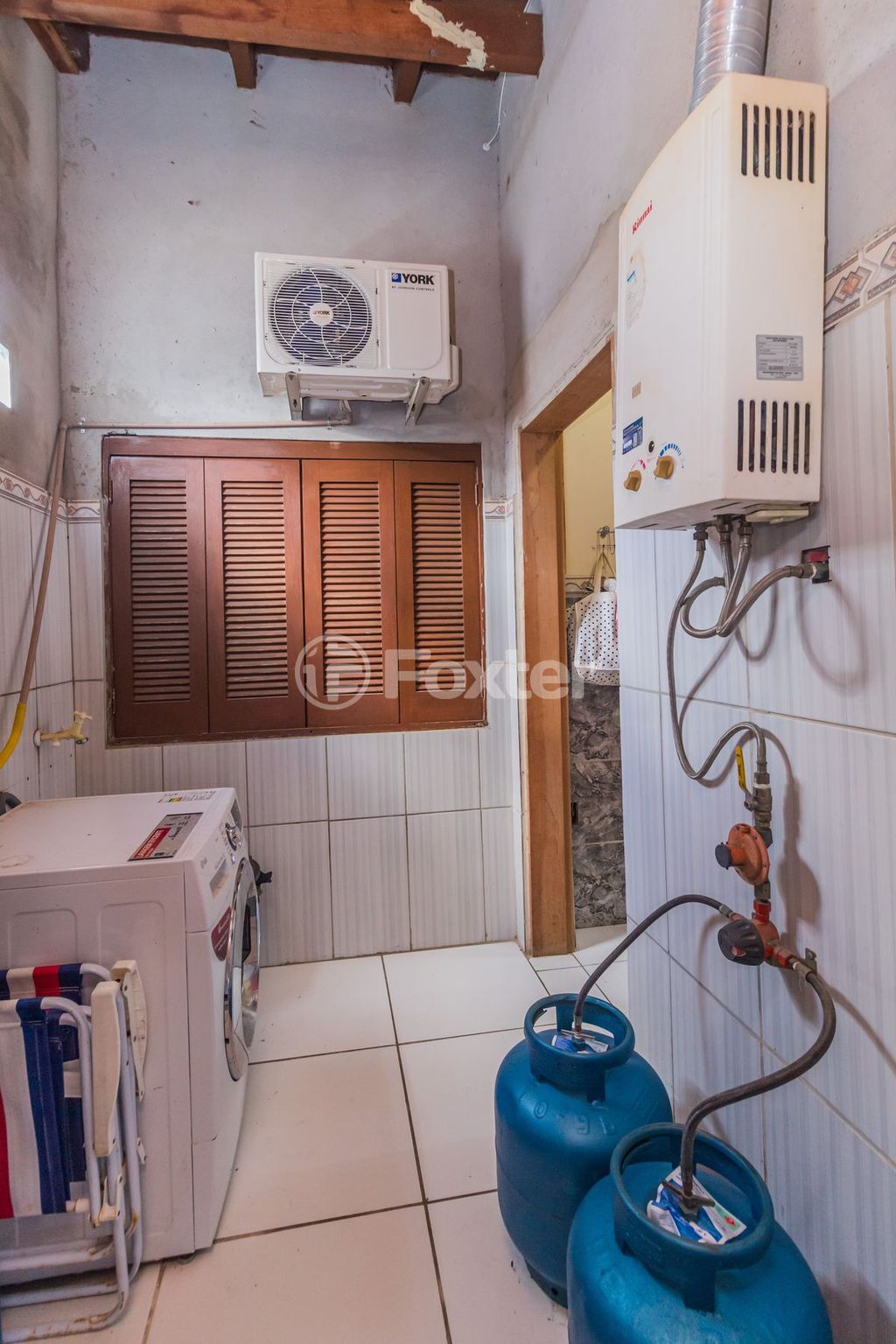casa sobrado para comprar em Engenheiro Jorge Porto, 582 - foto 15