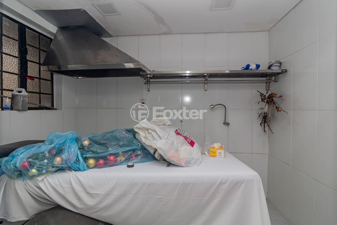 Prédio para comprar em Osvaldo Aranha, 1244 - foto 13