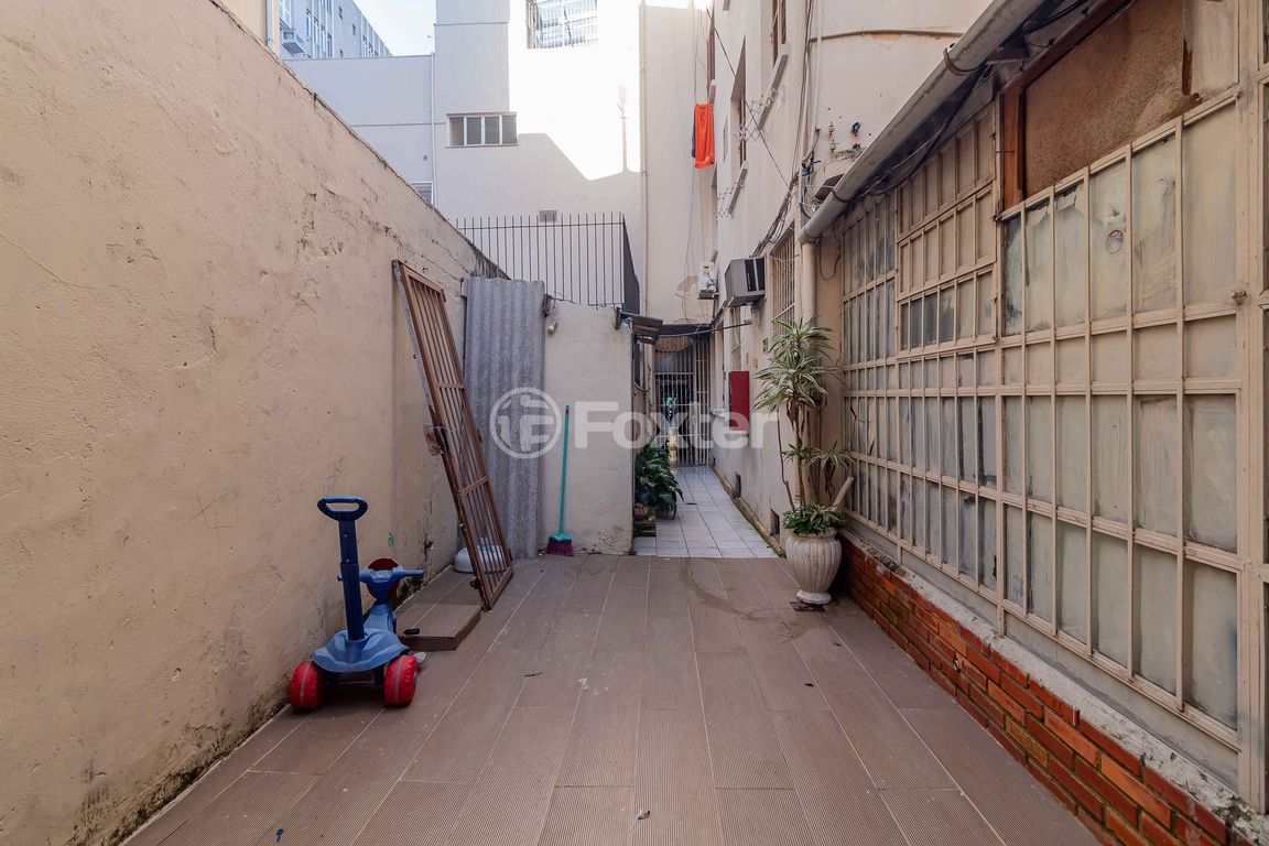 Prédio para comprar em Osvaldo Aranha, 1244 - foto 27