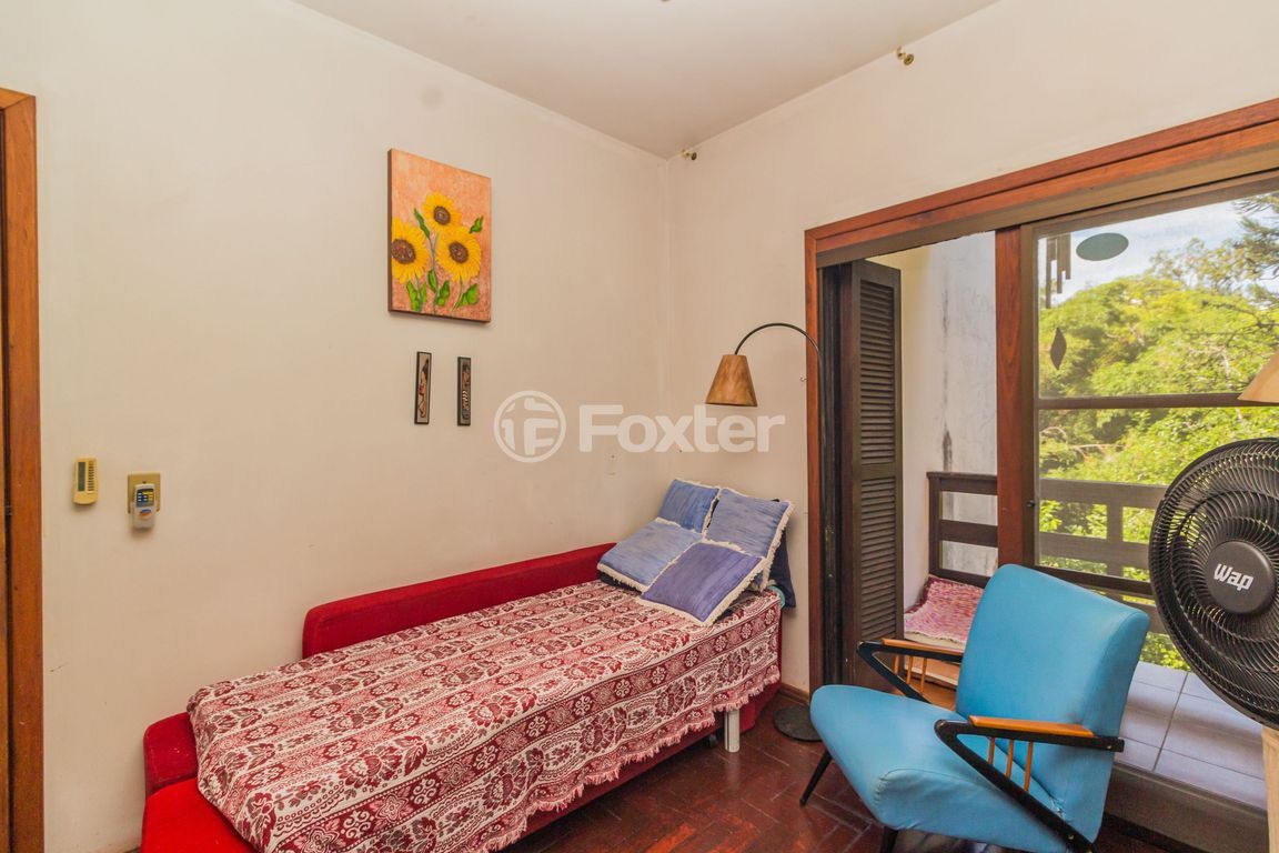 casa sobrado para comprar em VICENTE MONTEGGIA, 2231 - foto 12