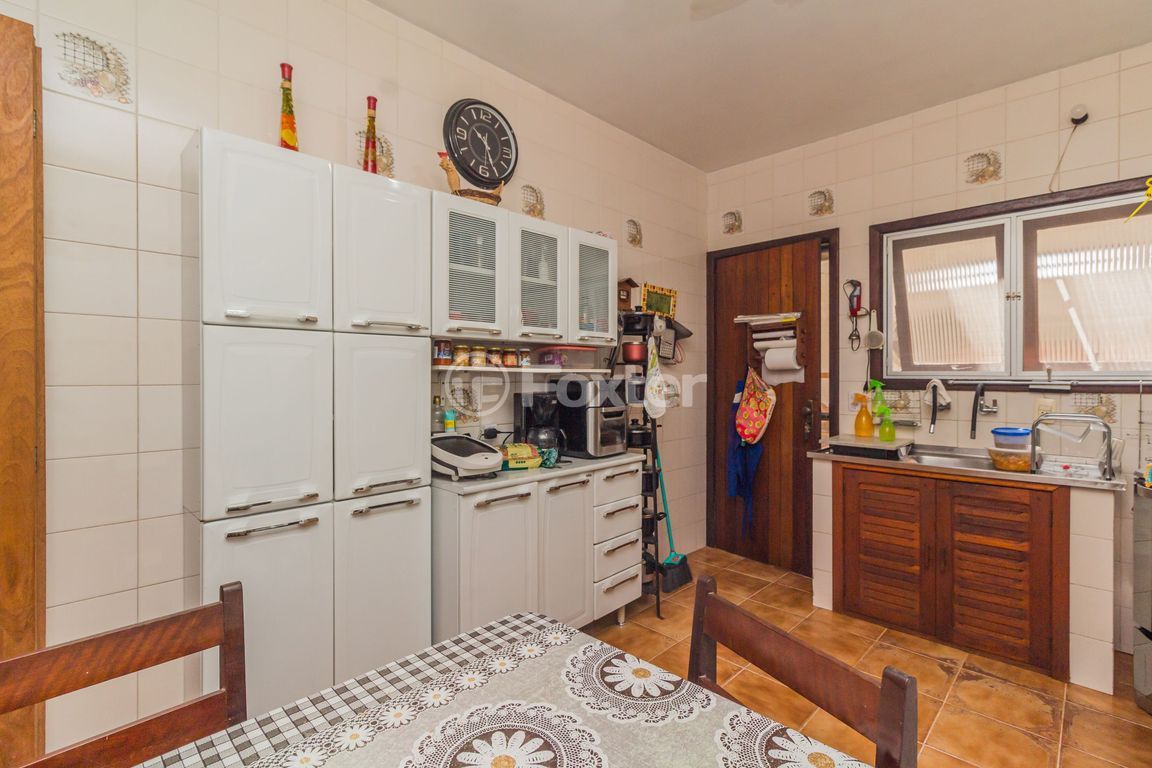 casa sobrado para comprar em VICENTE MONTEGGIA, 2231 - foto 18