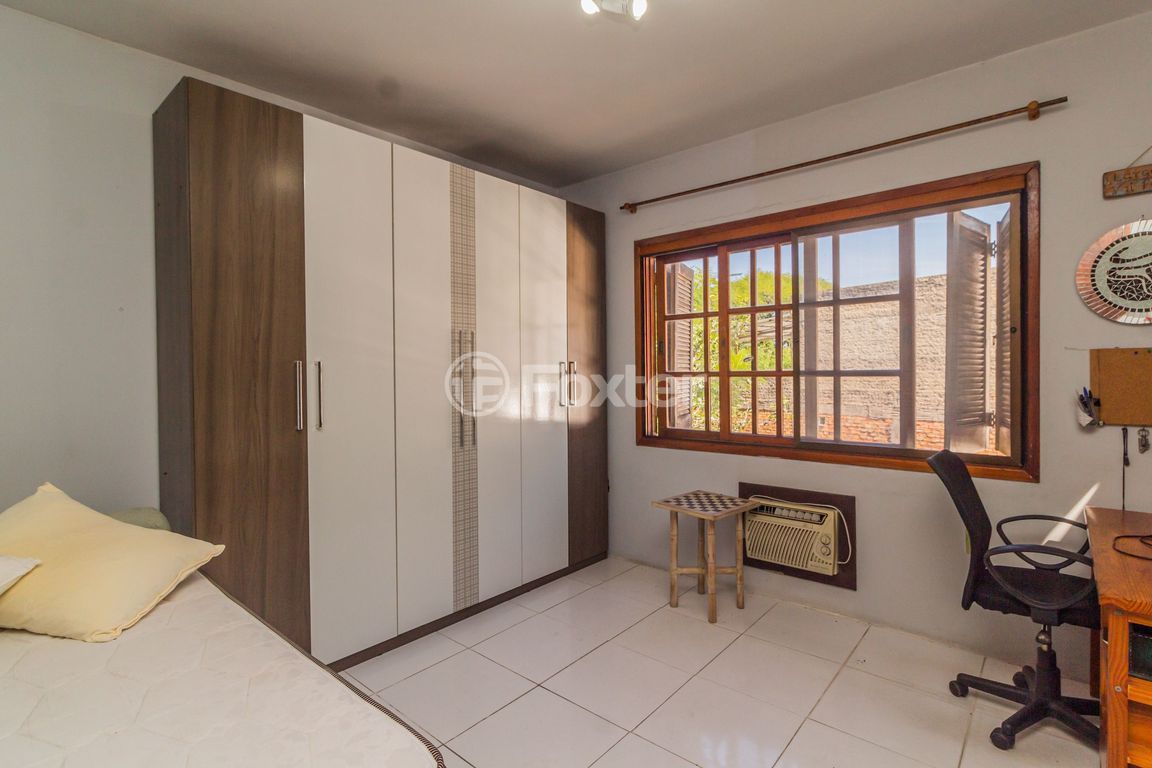 casa sobrado para comprar em VICENTE MONTEGGIA, 2231 - foto 44