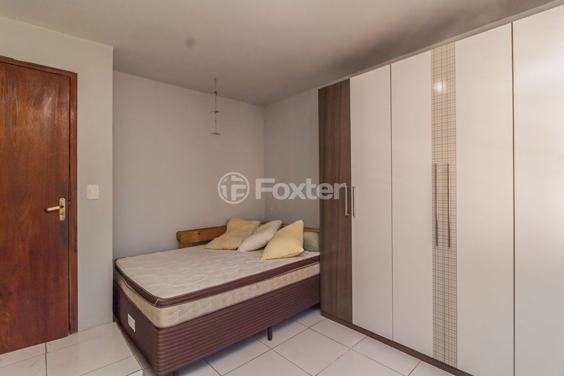casa sobrado para comprar em VICENTE MONTEGGIA, 2231 - foto 45