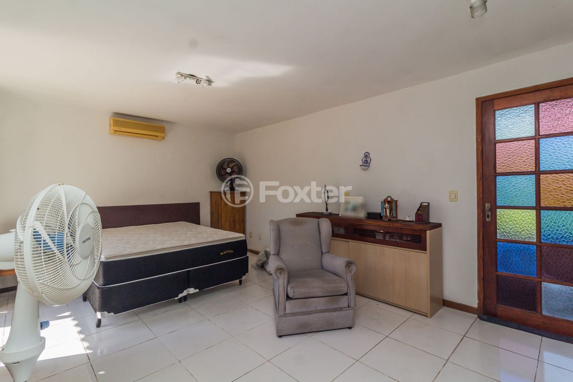 casa sobrado para comprar em VICENTE MONTEGGIA, 2231 - foto 49