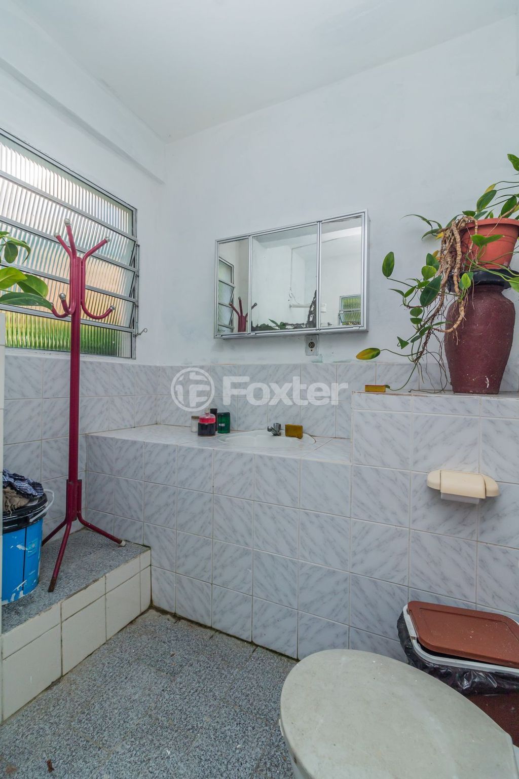 casa sobrado para comprar em VICENTE MONTEGGIA, 2231 - foto 53