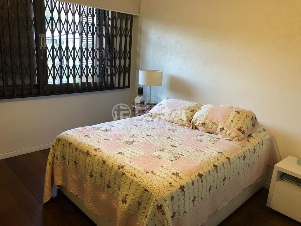 casa sobrado para comprar em Professor Abílio Azambuja, 675 - foto 15