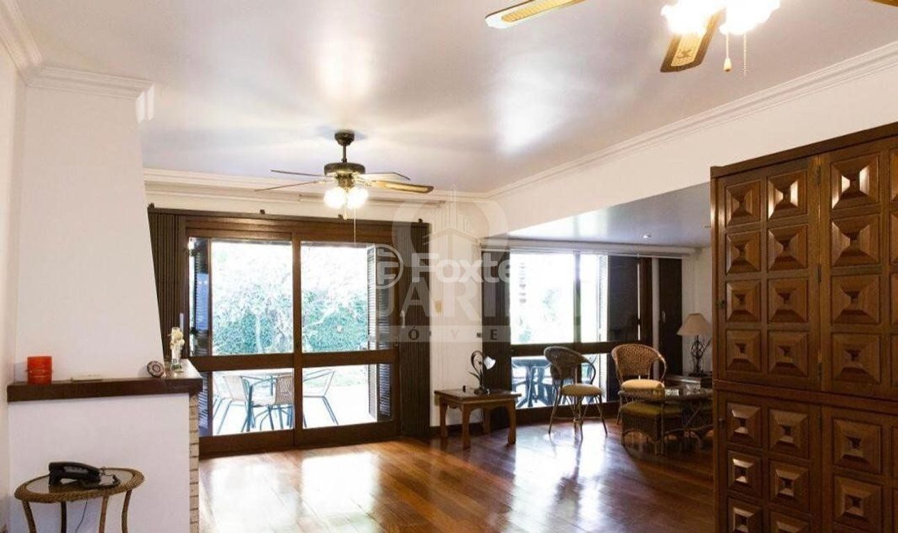 casa sobrado para comprar em Professor Abílio Azambuja, 675 - foto 9