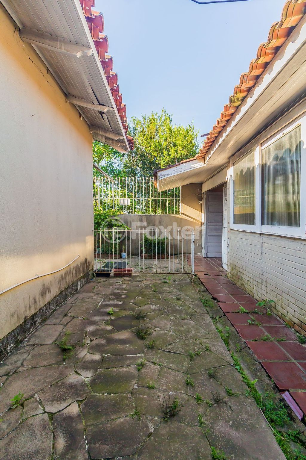 casa sobrado para comprar em Delmar Rocha Barbosa, 181 - foto 32