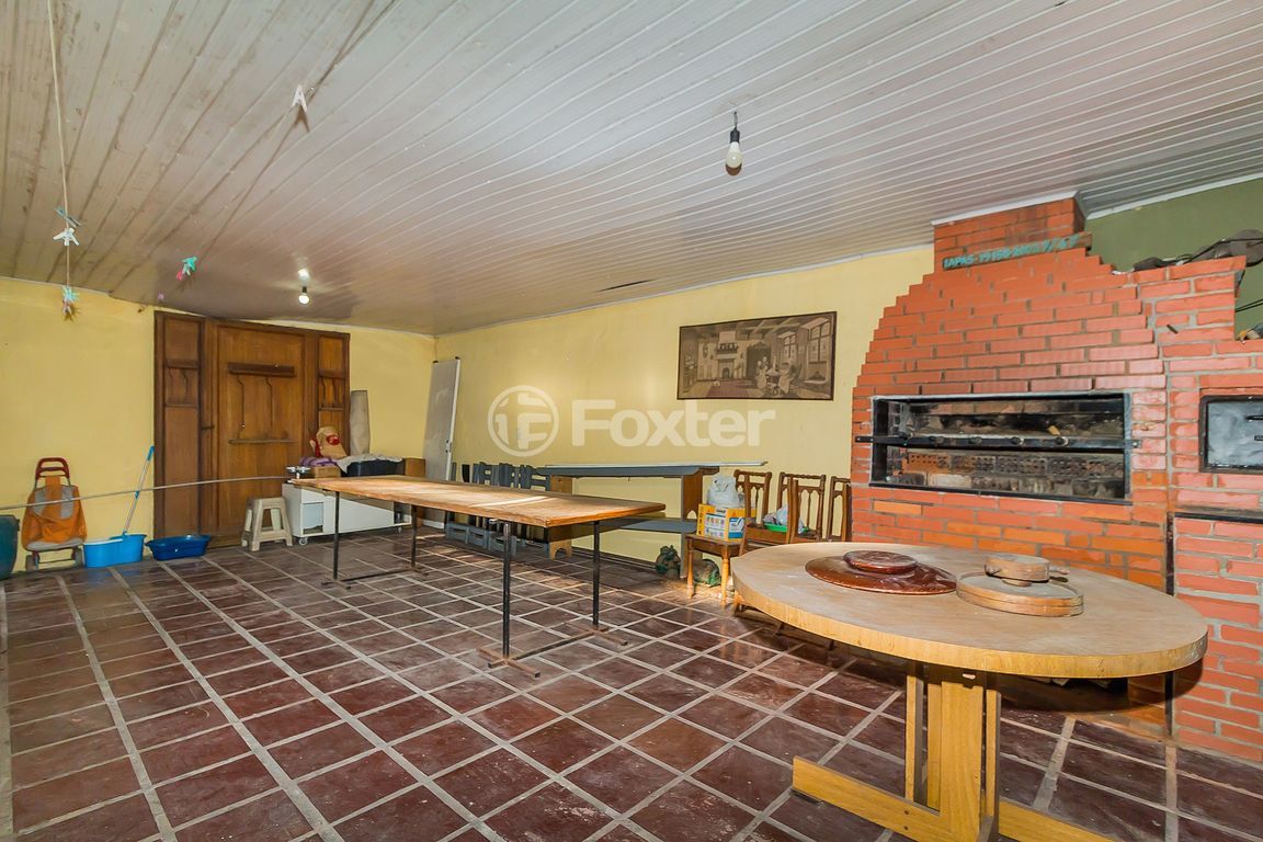 casa sobrado para comprar em Delmar Rocha Barbosa, 181 - foto 35
