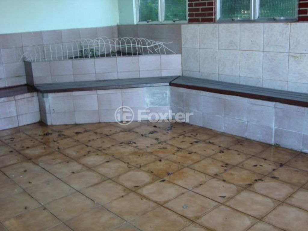casa sobrado para comprar em VICENTE MONTEGGIA, 2390 - foto 19