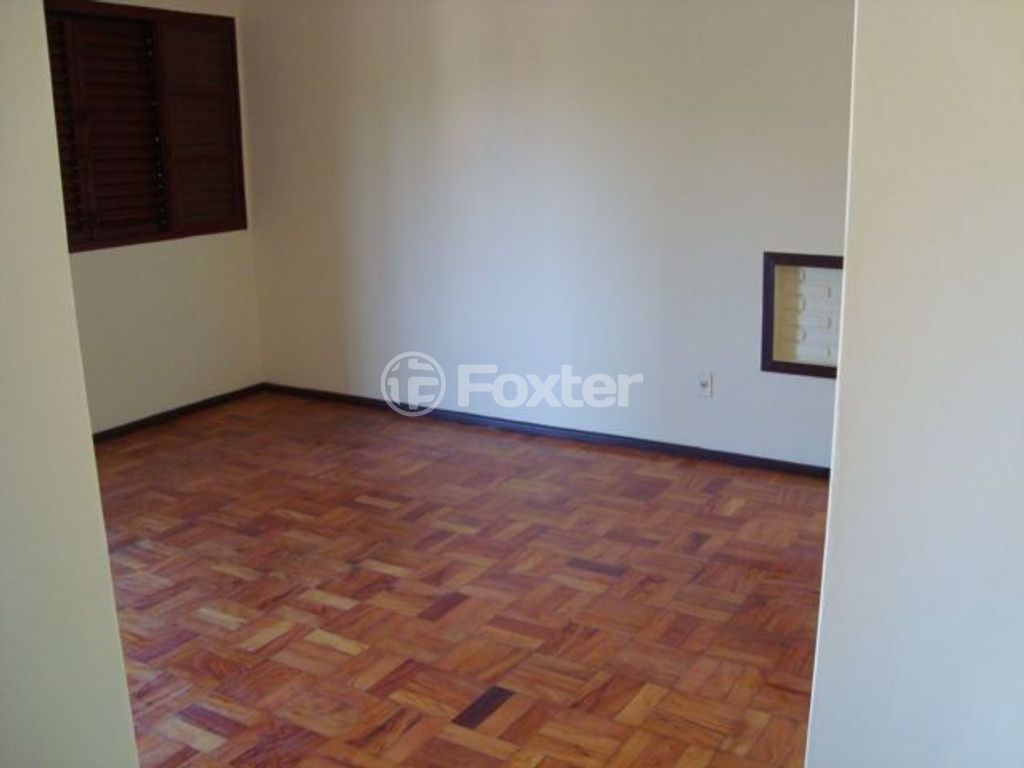 casa sobrado para comprar em VICENTE MONTEGGIA, 2390 - foto 36