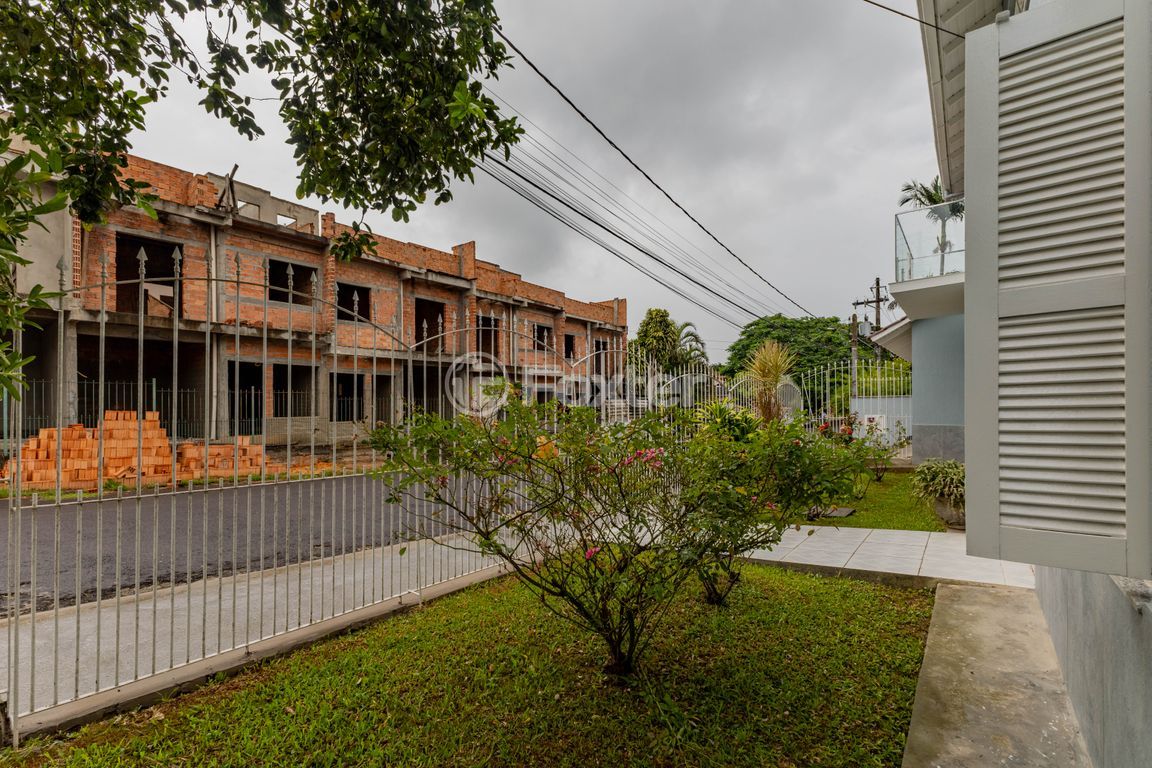 casa sobrado para comprar em Clóvis Pestana, 799 - foto 58