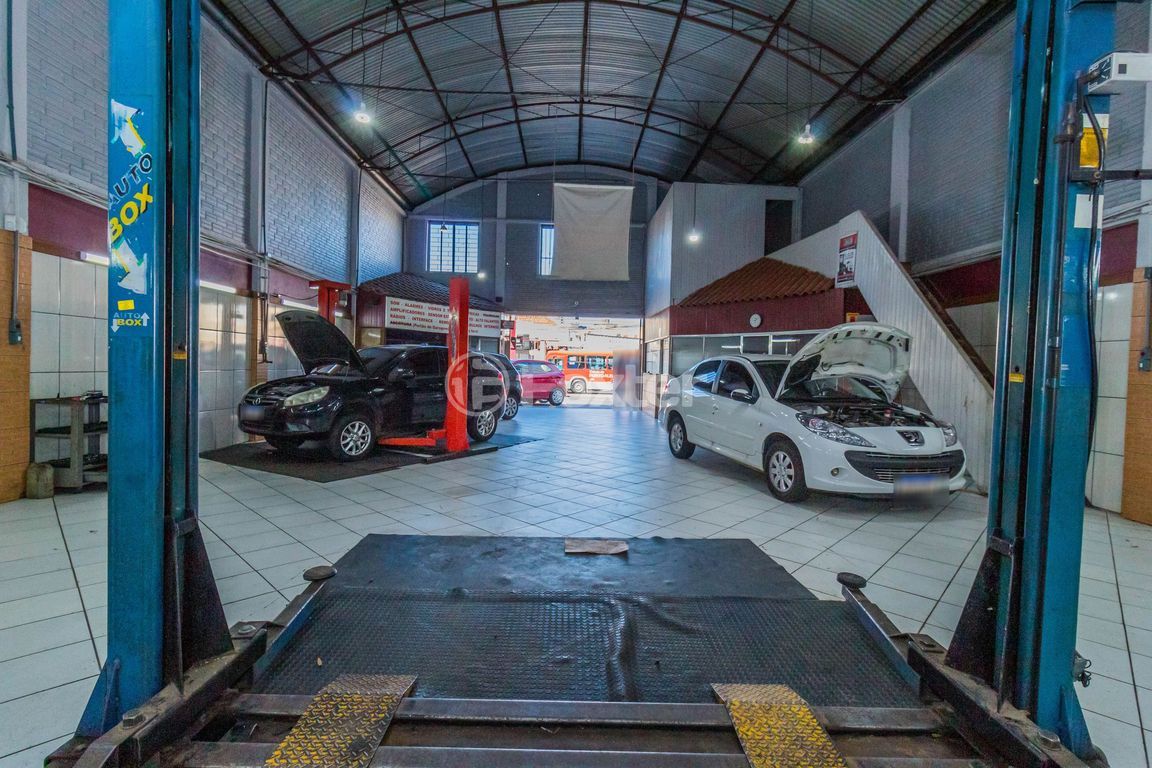 loja ponto comercial para comprar em Doutor Carlos Barbosa, 50 - foto 8