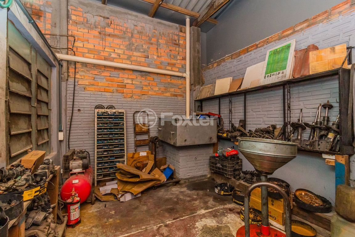 loja ponto comercial para comprar em Doutor Carlos Barbosa, 50 - foto 14