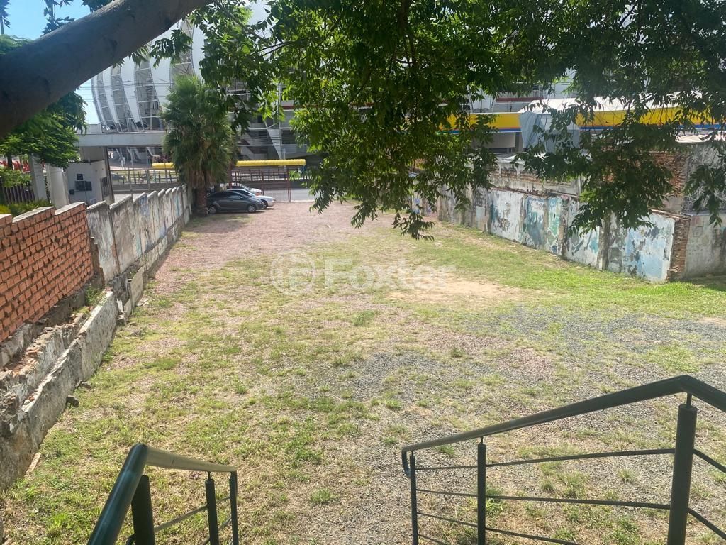 terreno lote condominio para comprar em Padre Cacique, 1000 - foto 13