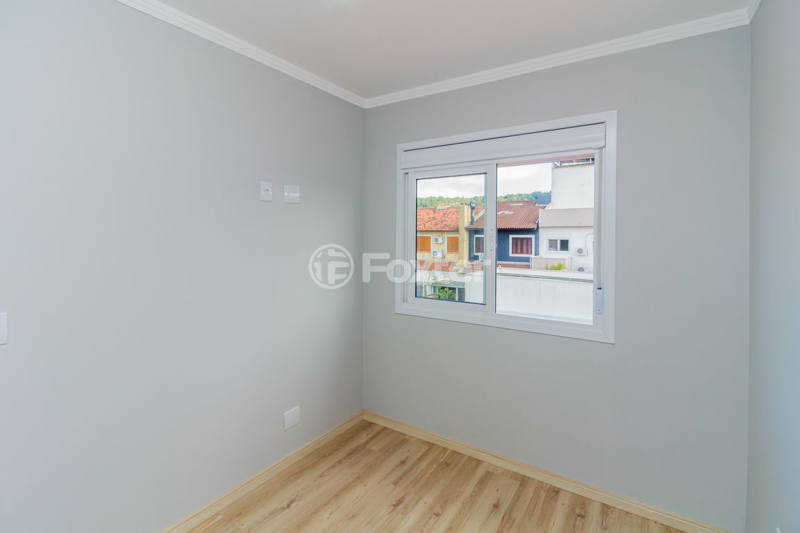 casa sobrado para comprar em Jorge Babot Miranda, 873 - foto 8
