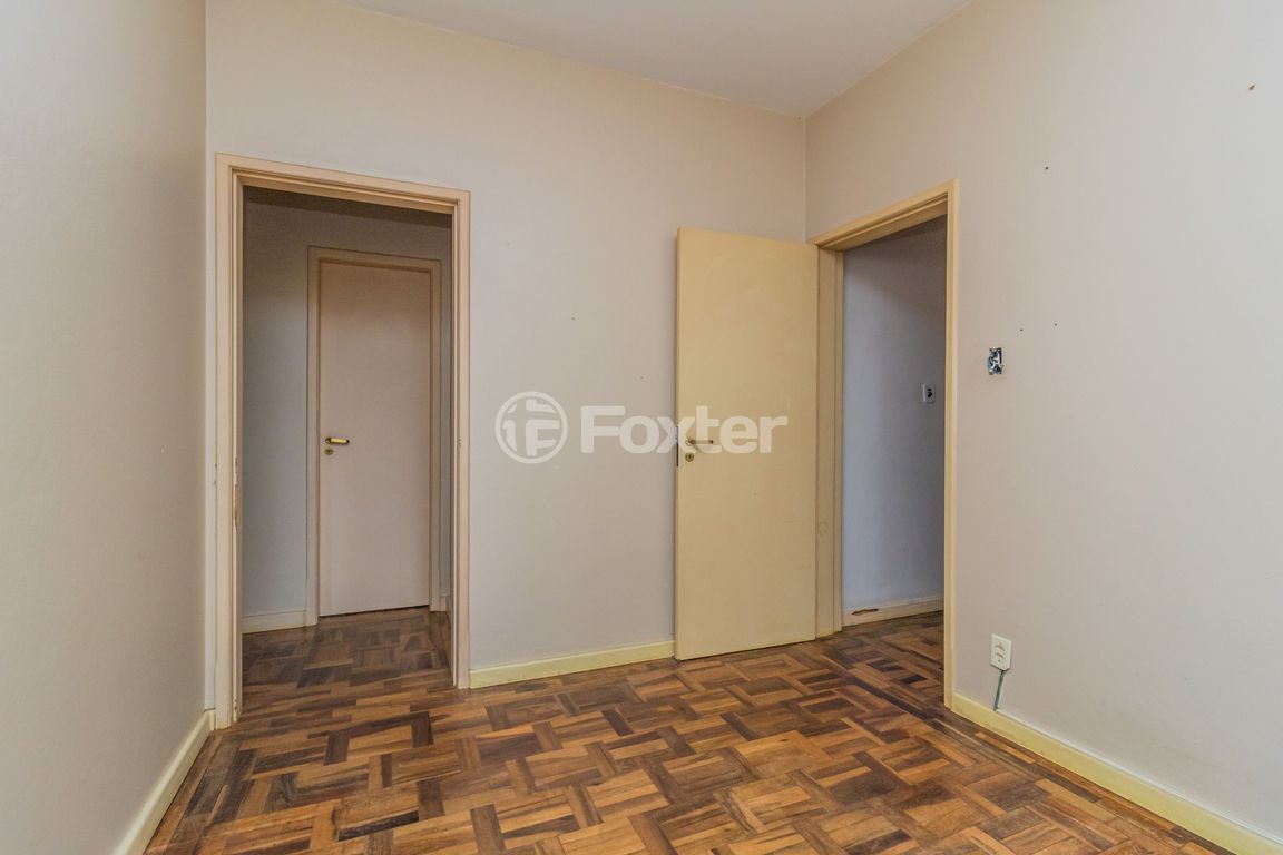 casa sobrado para comprar em Frederico Etzberger, 252 - foto 18