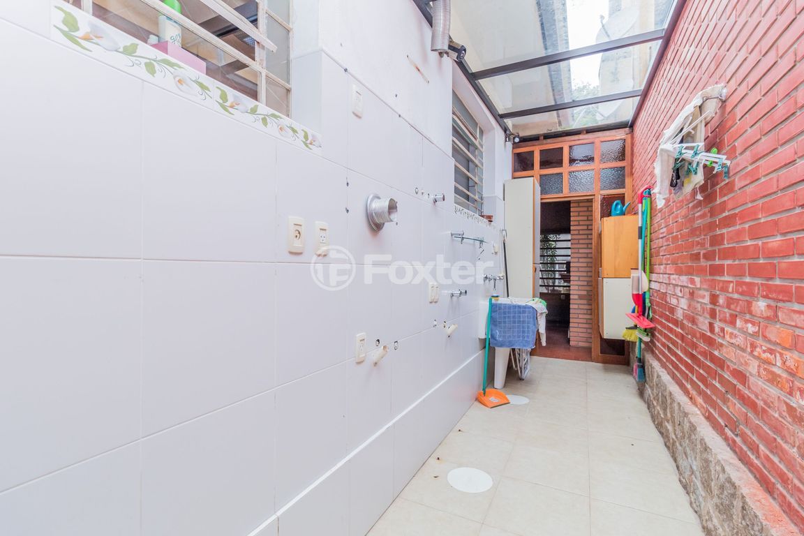 casa sobrado para comprar em Frederico Etzberger, 252 - foto 27