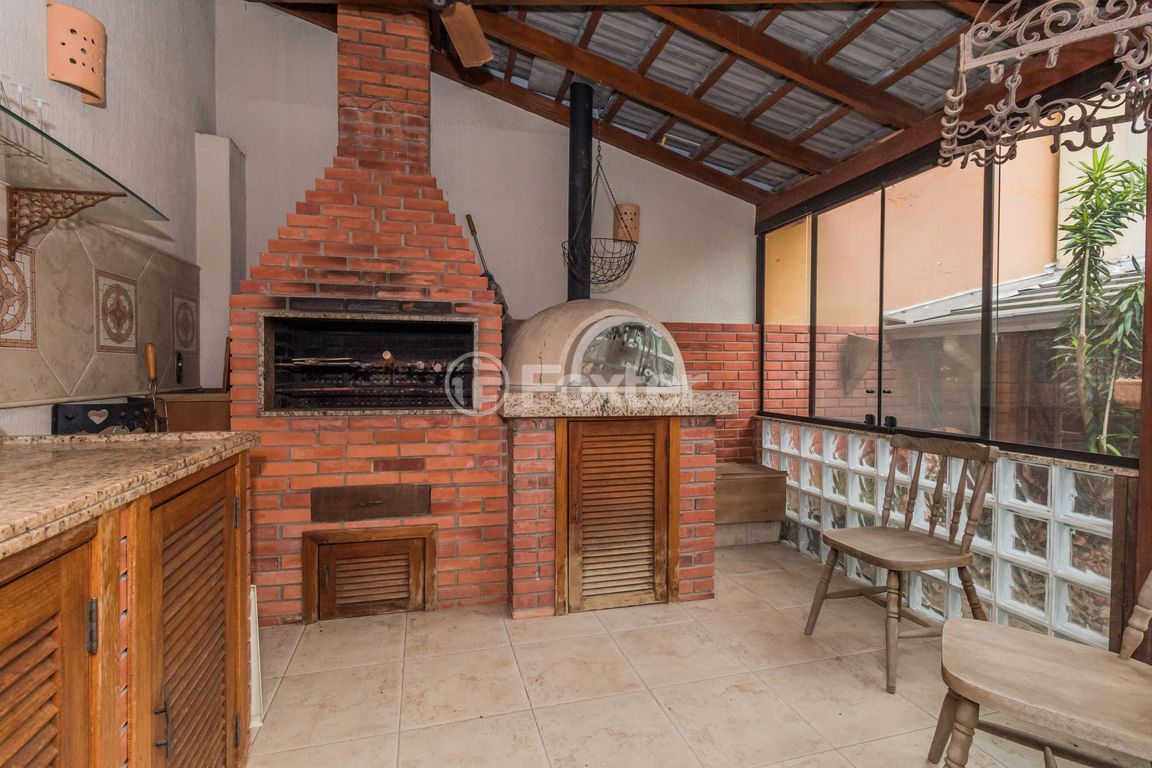 casa sobrado para comprar em Frederico Etzberger, 252 - foto 30