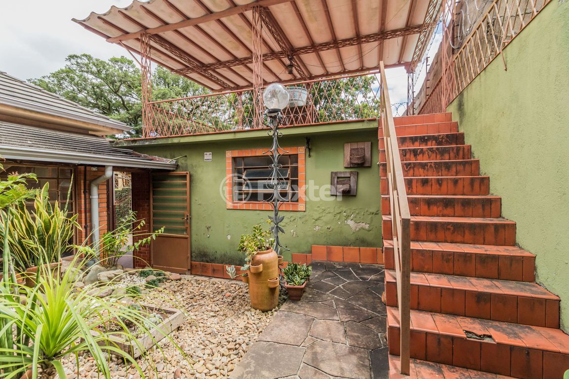 casa sobrado para comprar em Frederico Etzberger, 252 - foto 32