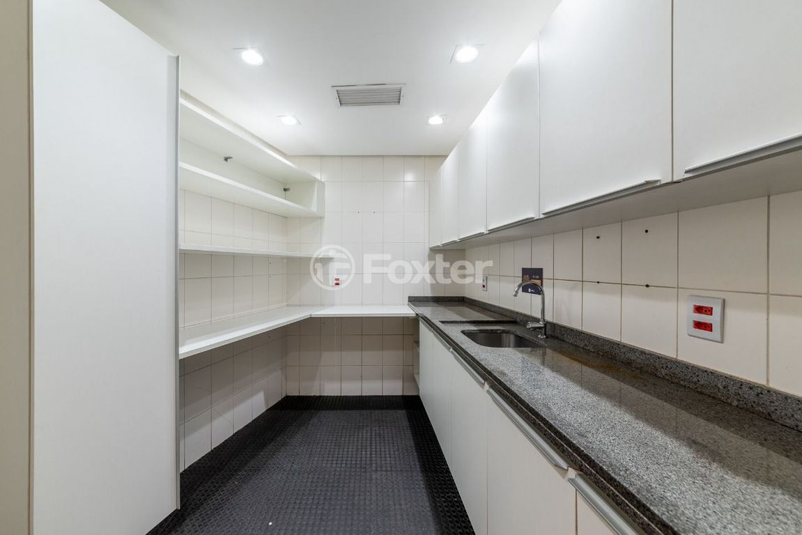 Prédio para comprar em Valdir Antônio Lopes, 221 - foto 32