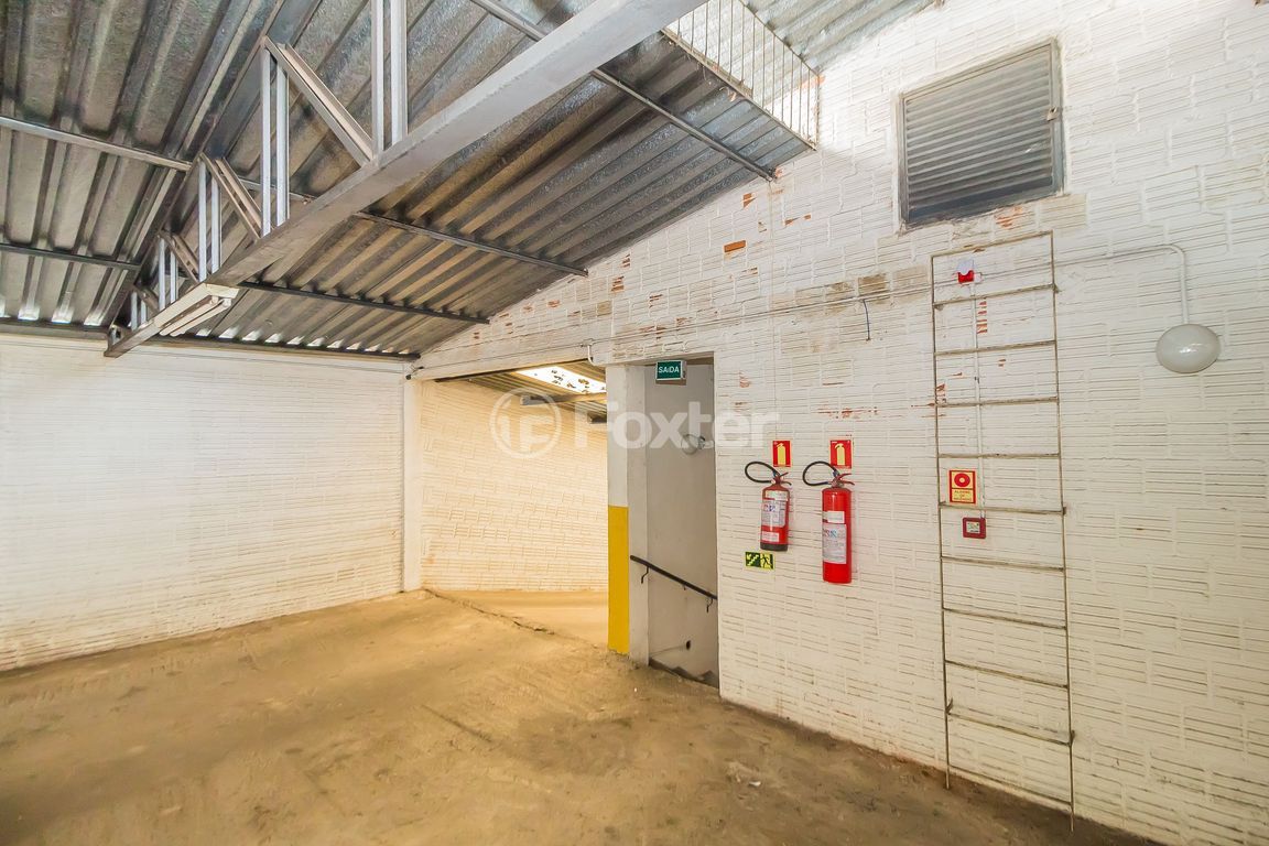 Prédio para comprar em Alberto Bins, 849 - foto 88