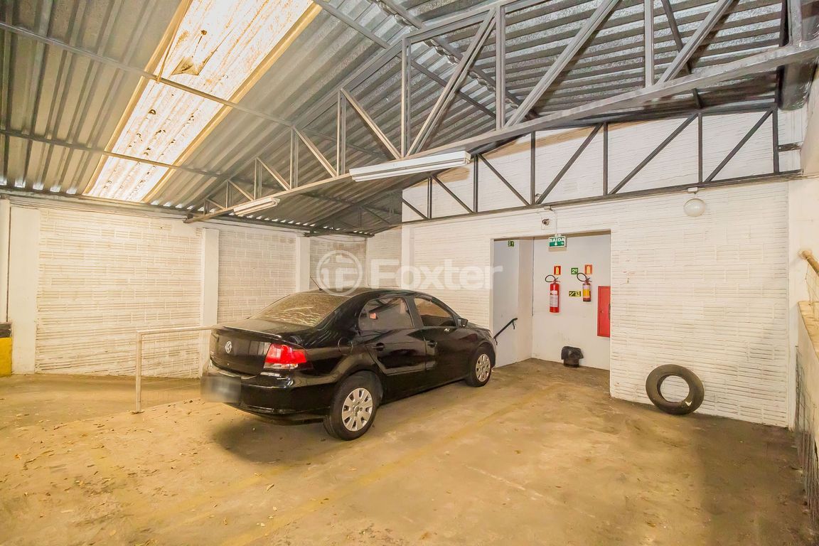 Prédio para comprar em Alberto Bins, 849 - foto 94