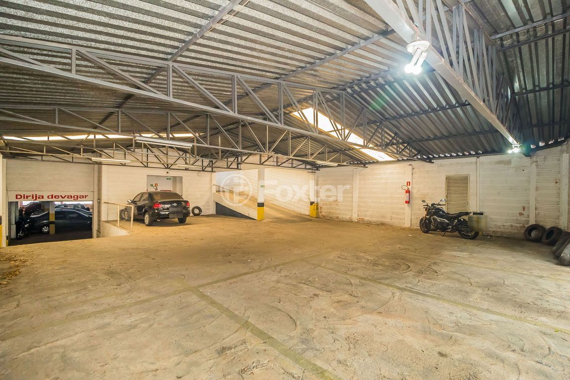 Prédio para comprar em Alberto Bins, 849 - foto 102