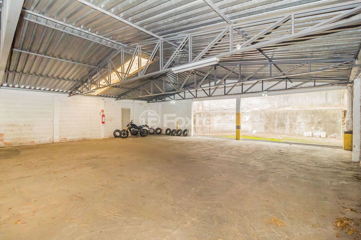 Prédio para comprar em Alberto Bins, 849 - foto 104