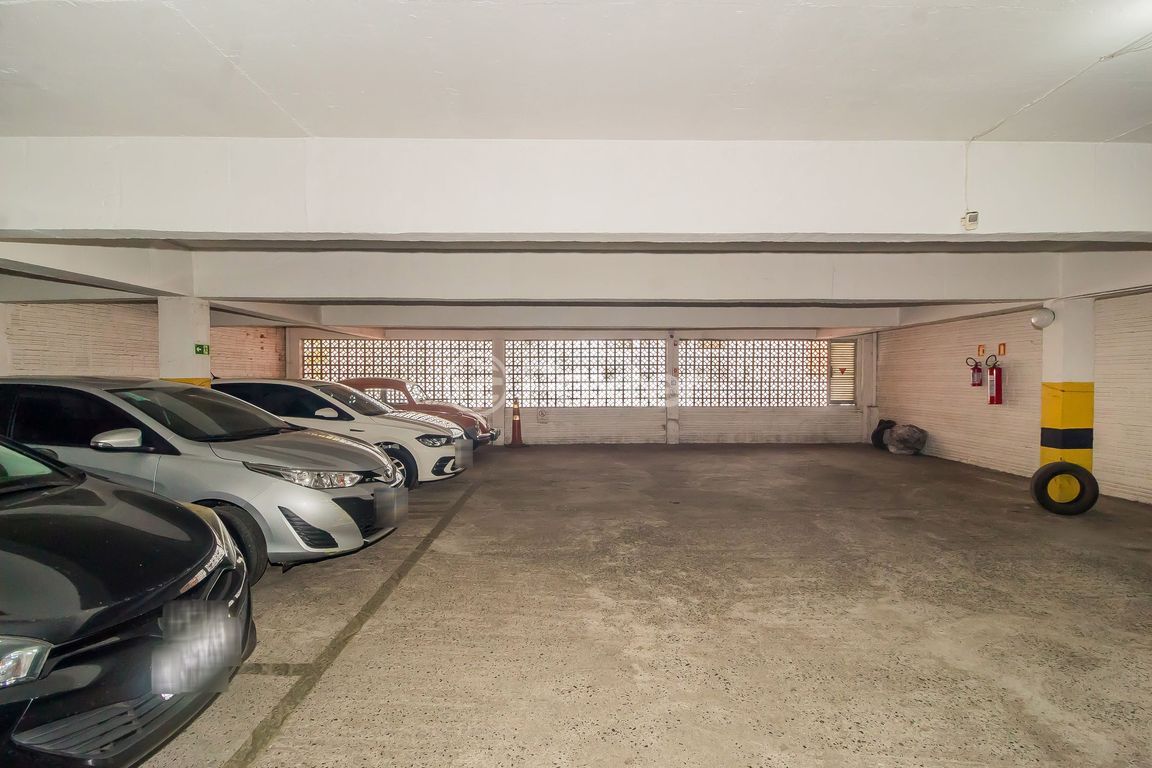 Prédio para comprar em Alberto Bins, 849 - foto 32