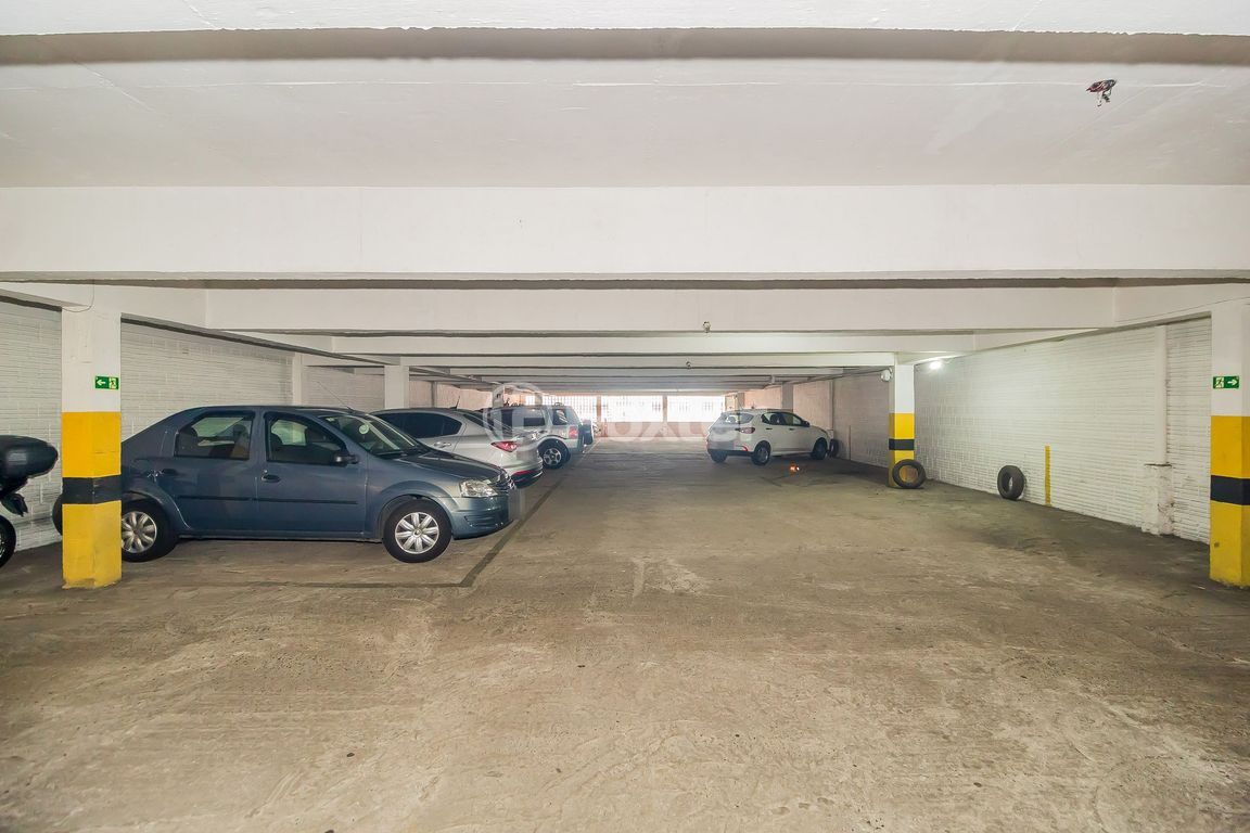 Prédio para comprar em Alberto Bins, 849 - foto 38