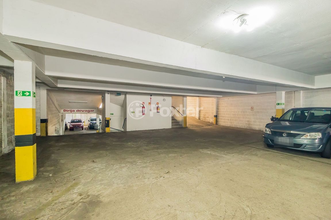 Prédio para comprar em Alberto Bins, 849 - foto 47