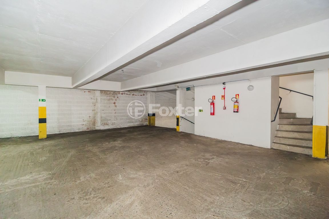 Prédio para comprar em Alberto Bins, 849 - foto 49