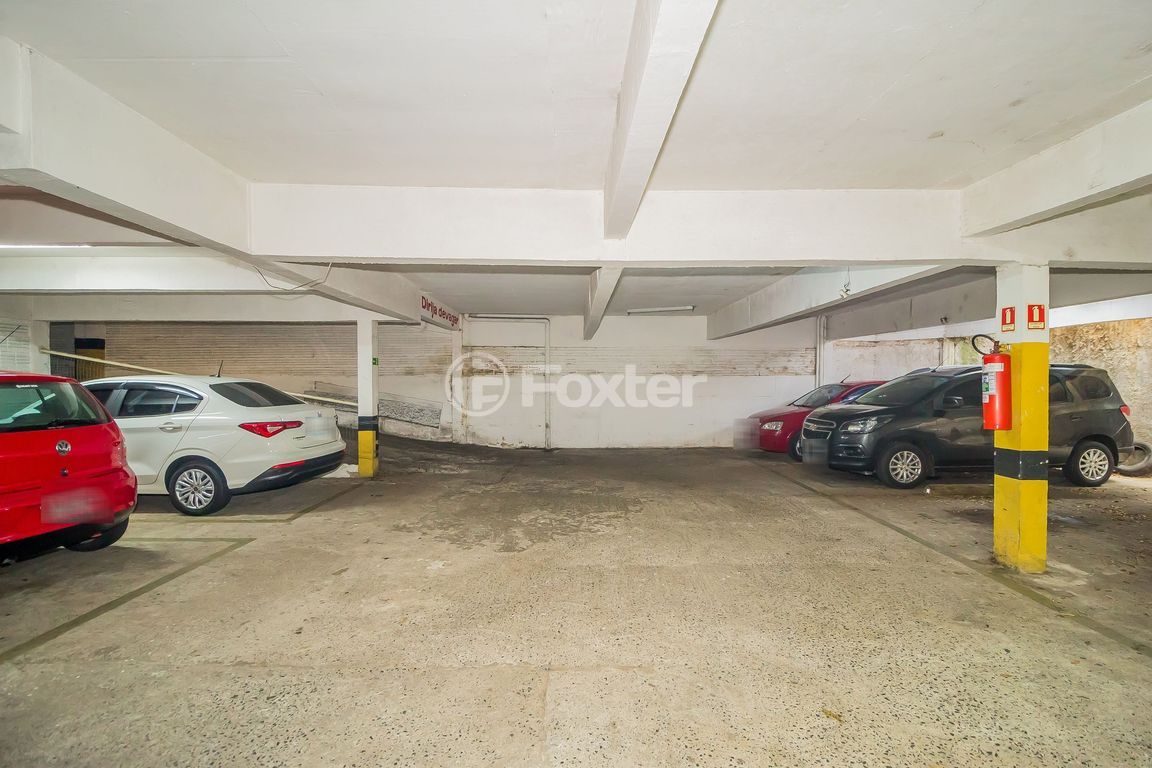 Prédio para comprar em Alberto Bins, 849 - foto 64