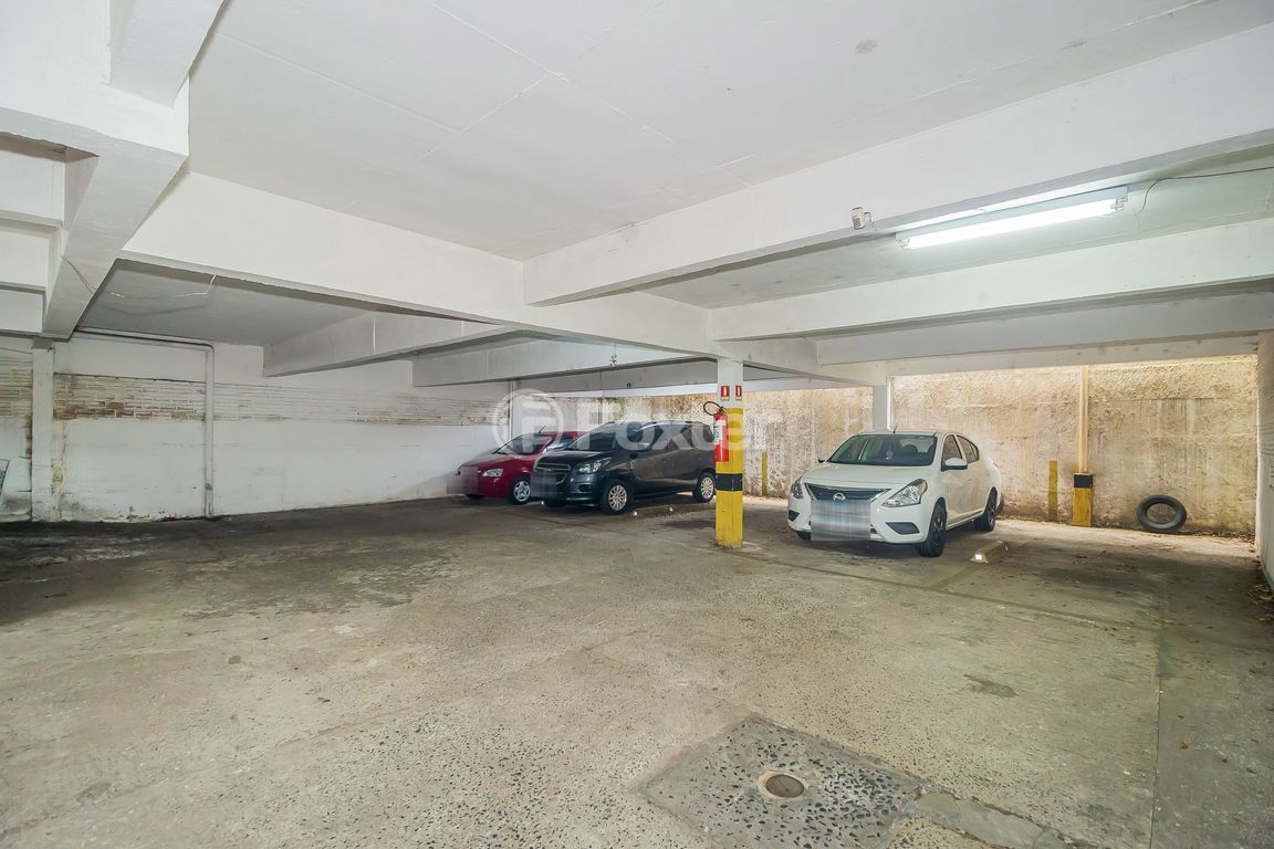 Prédio para comprar em Alberto Bins, 849 - foto 65