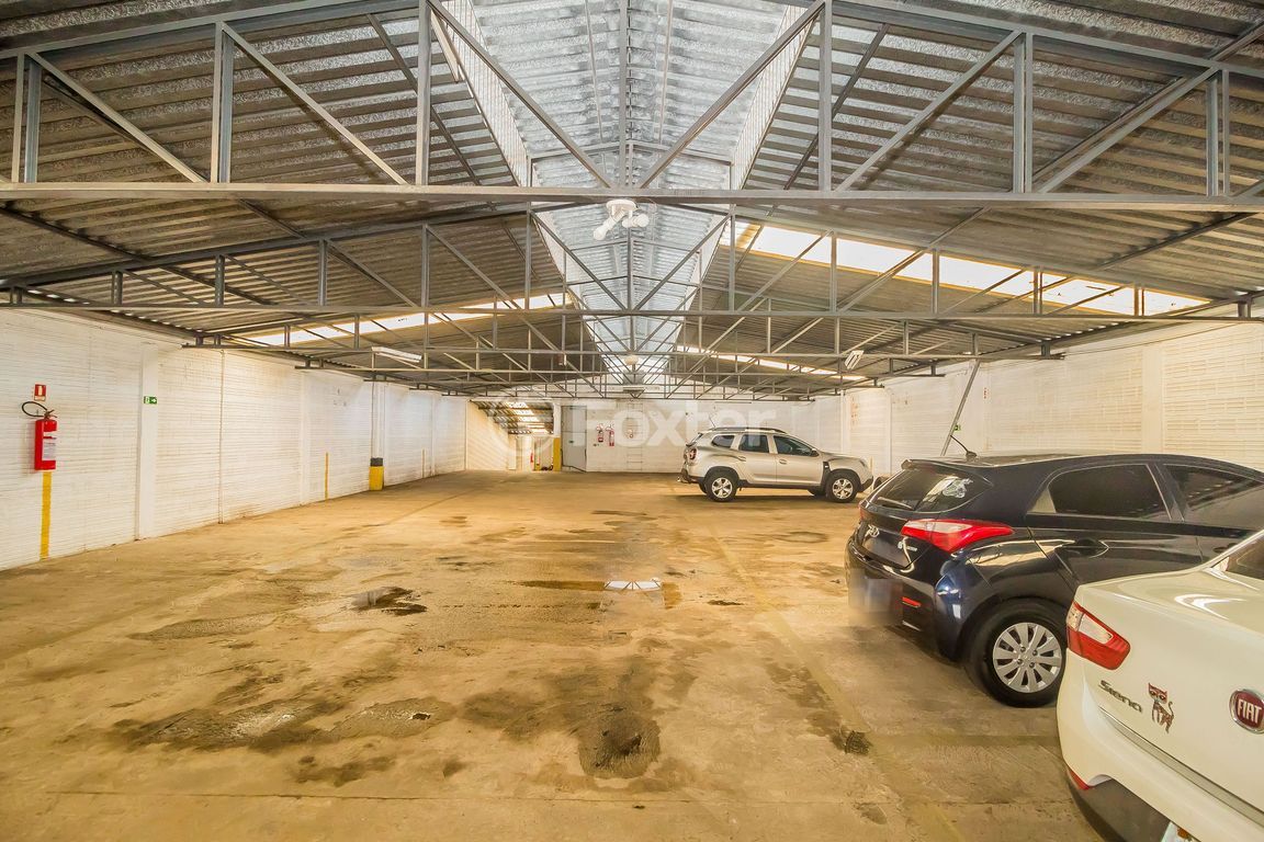 Prédio para comprar em Alberto Bins, 849 - foto 80