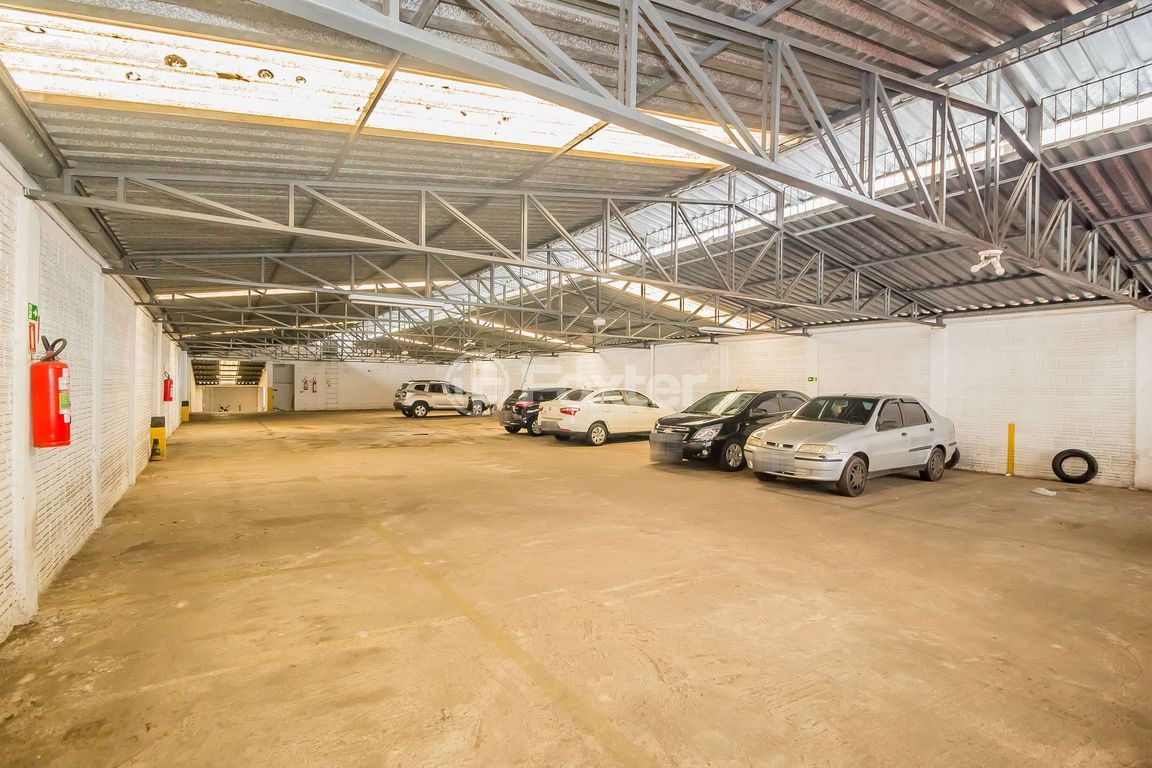 Prédio para comprar em Alberto Bins, 849 - foto 82