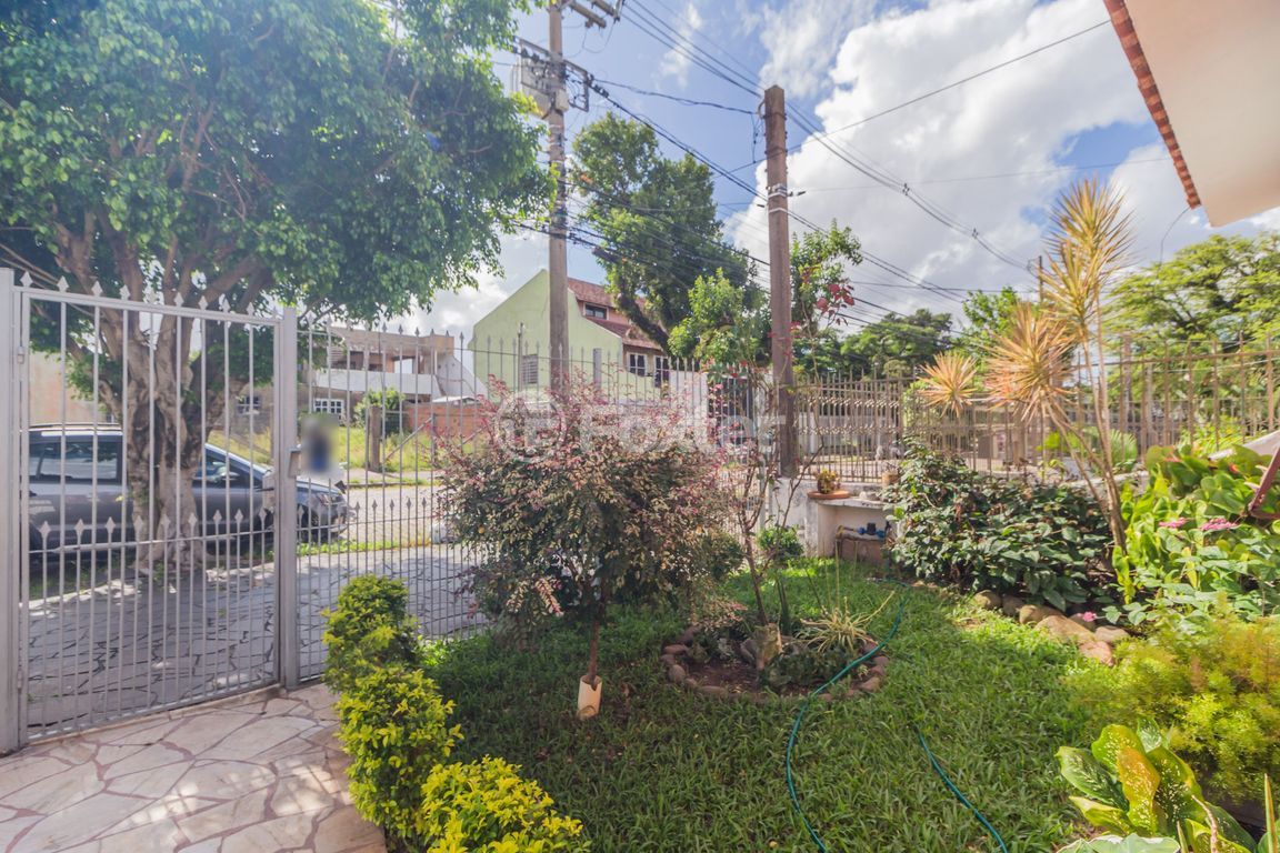 casa sobrado para comprar em Delfino Riet, 350 - foto 50