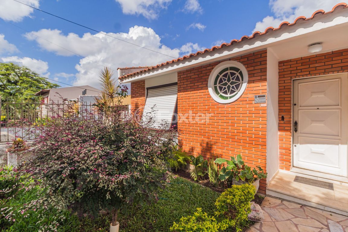 casa sobrado para comprar em Delfino Riet, 350 - foto 48