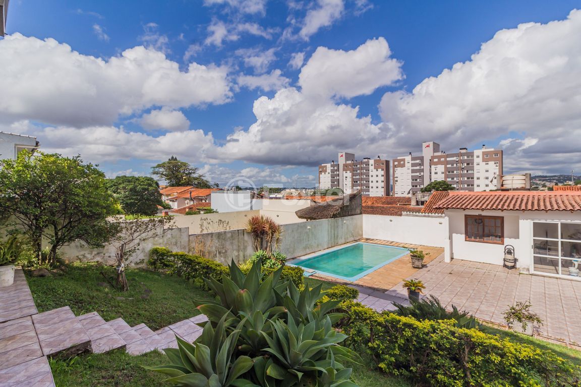 casa sobrado para comprar em Delfino Riet, 350 - foto 47