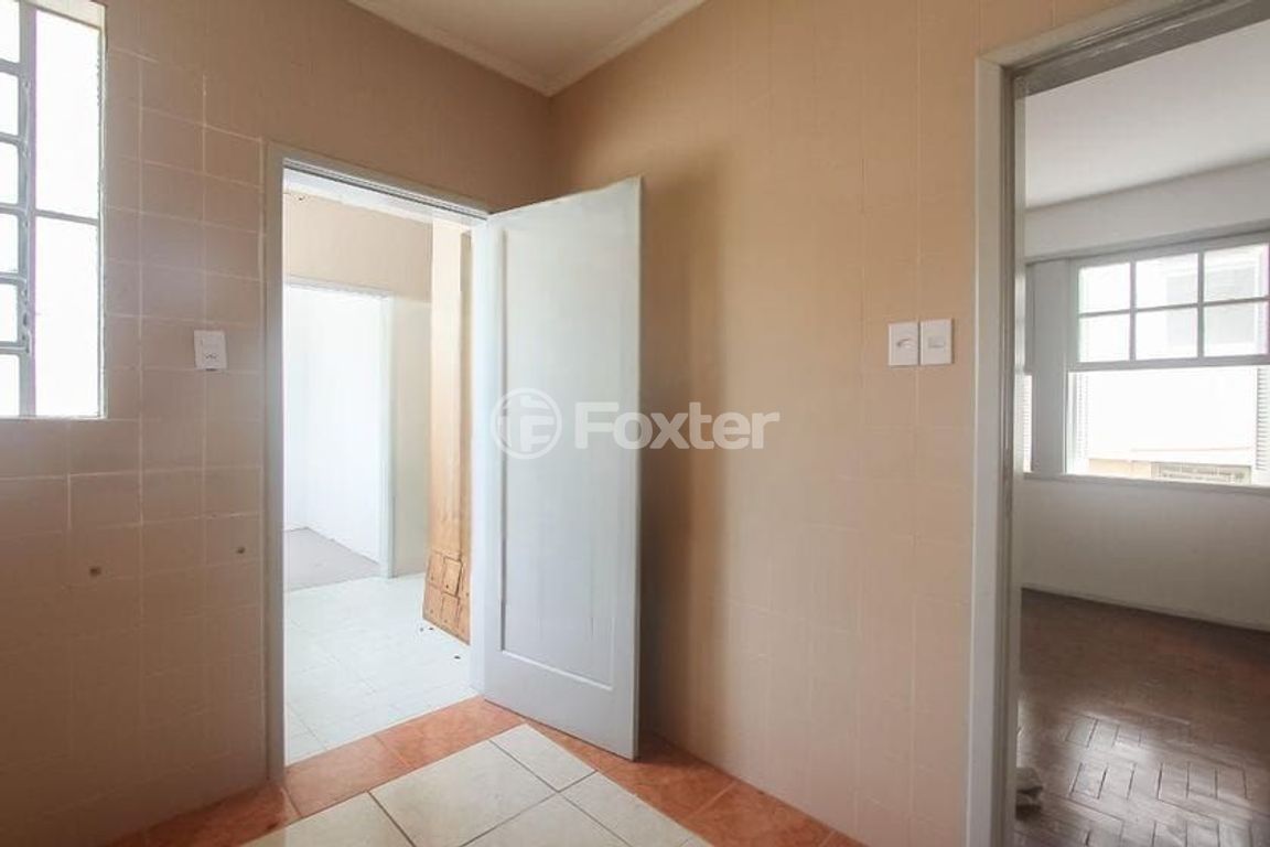 Apartamento para comprar em RAMIRO BARCELOS, 1709 - foto 12