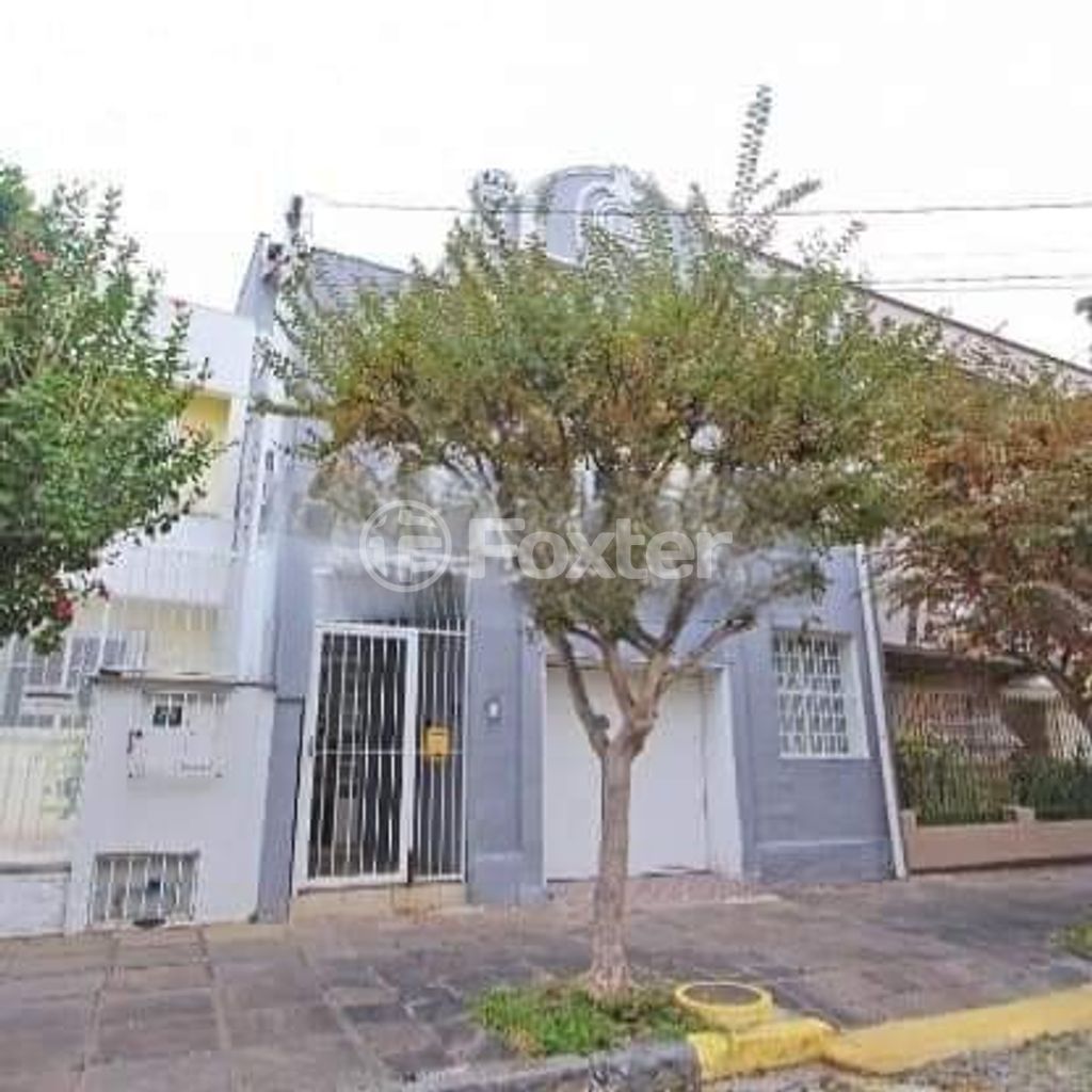 casa sobrado para comprar em Rio Branco, Porto Alegre - foto 1
