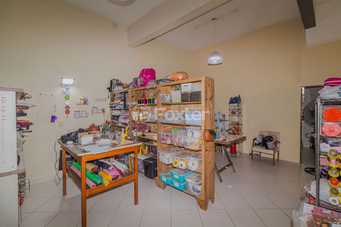 Prédio para comprar em Doutor Sezefredo Azambuja Vieira, 2653 - foto 9