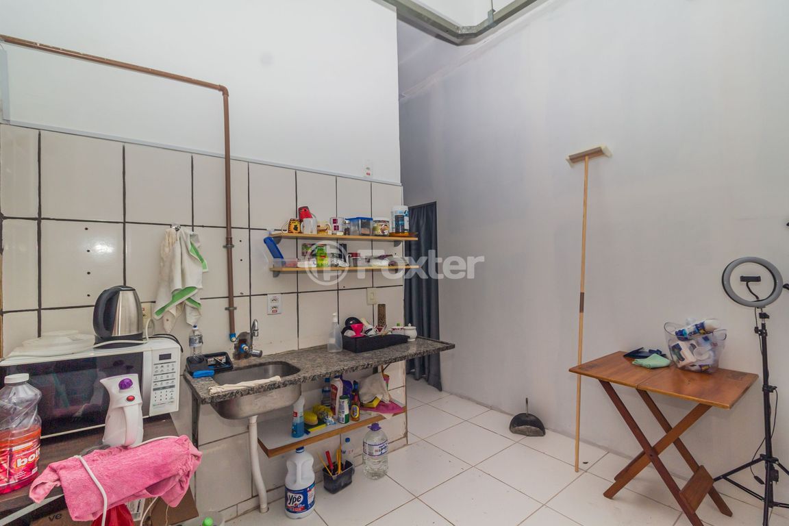 Prédio para comprar em Doutor Sezefredo Azambuja Vieira, 2653 - foto 13