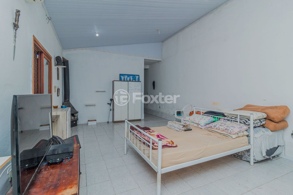 casa sobrado para comprar em Leonardo Carlucci, 140 - foto 17