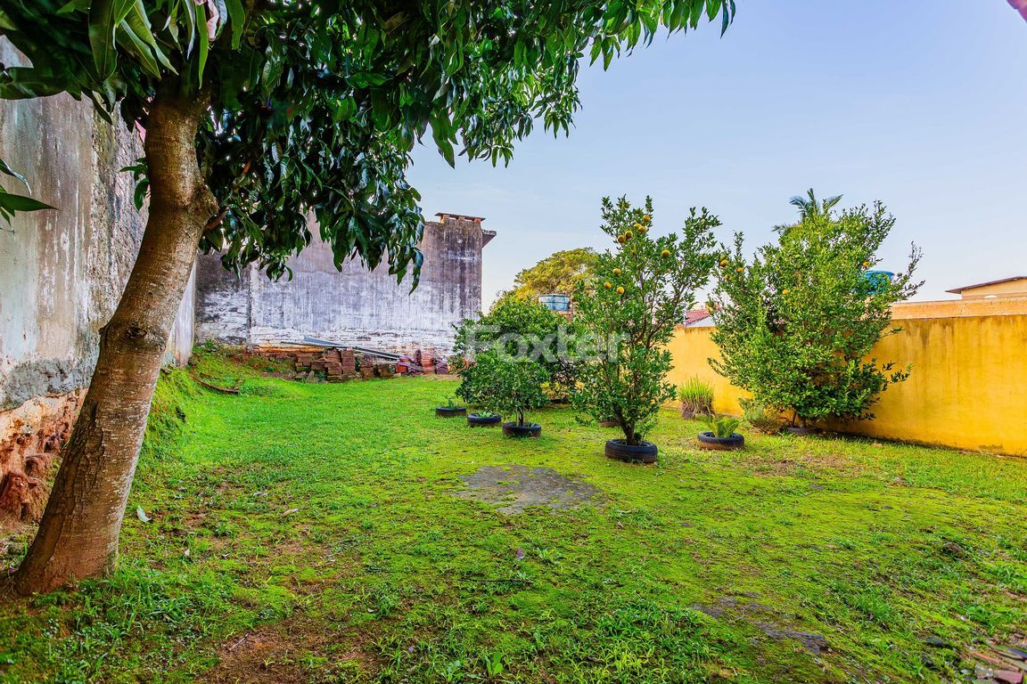 casa sobrado para comprar em Delmar Rocha Barbosa, 699 - foto 24